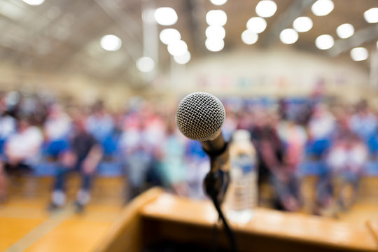 How to Give a Great Business Presentation: A Step-by-Step Guide