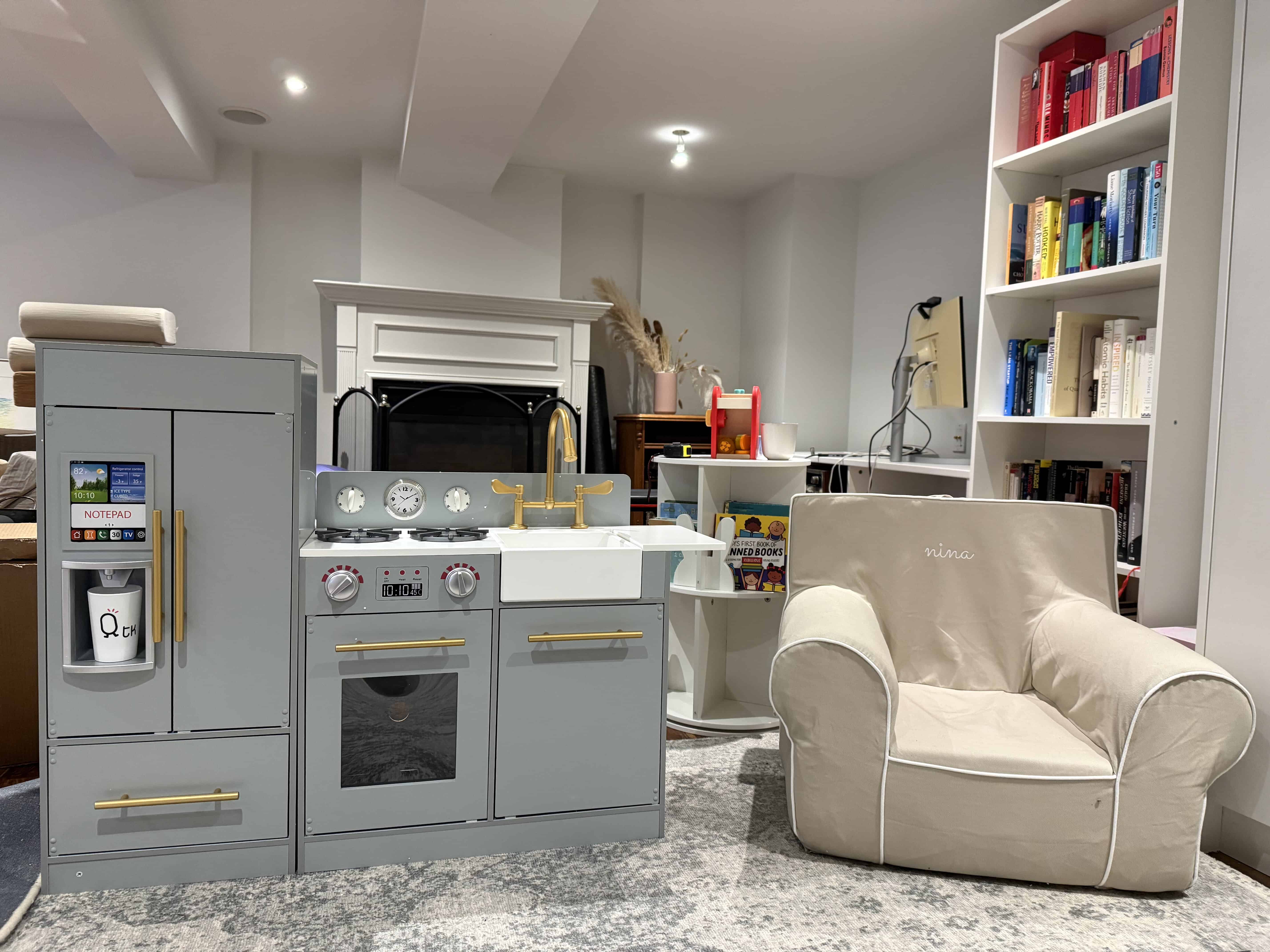 Kids kitchen assembly