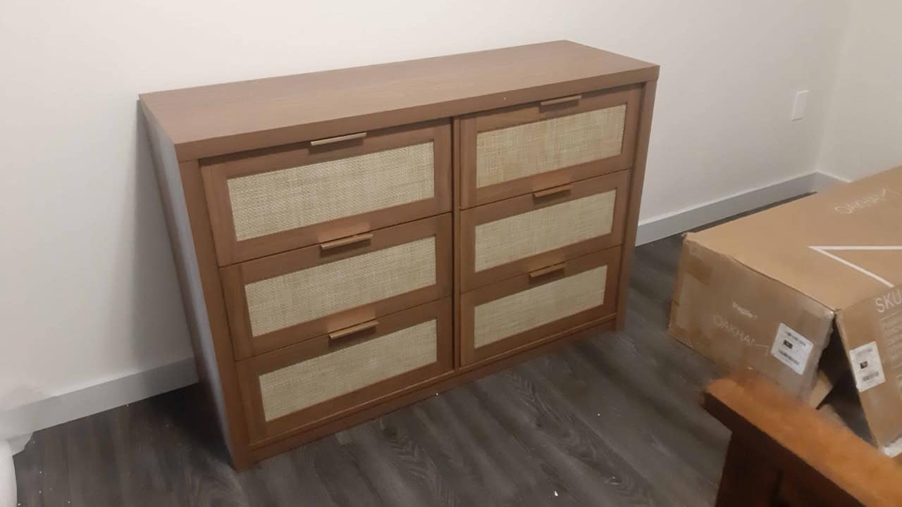 Dresser assembly