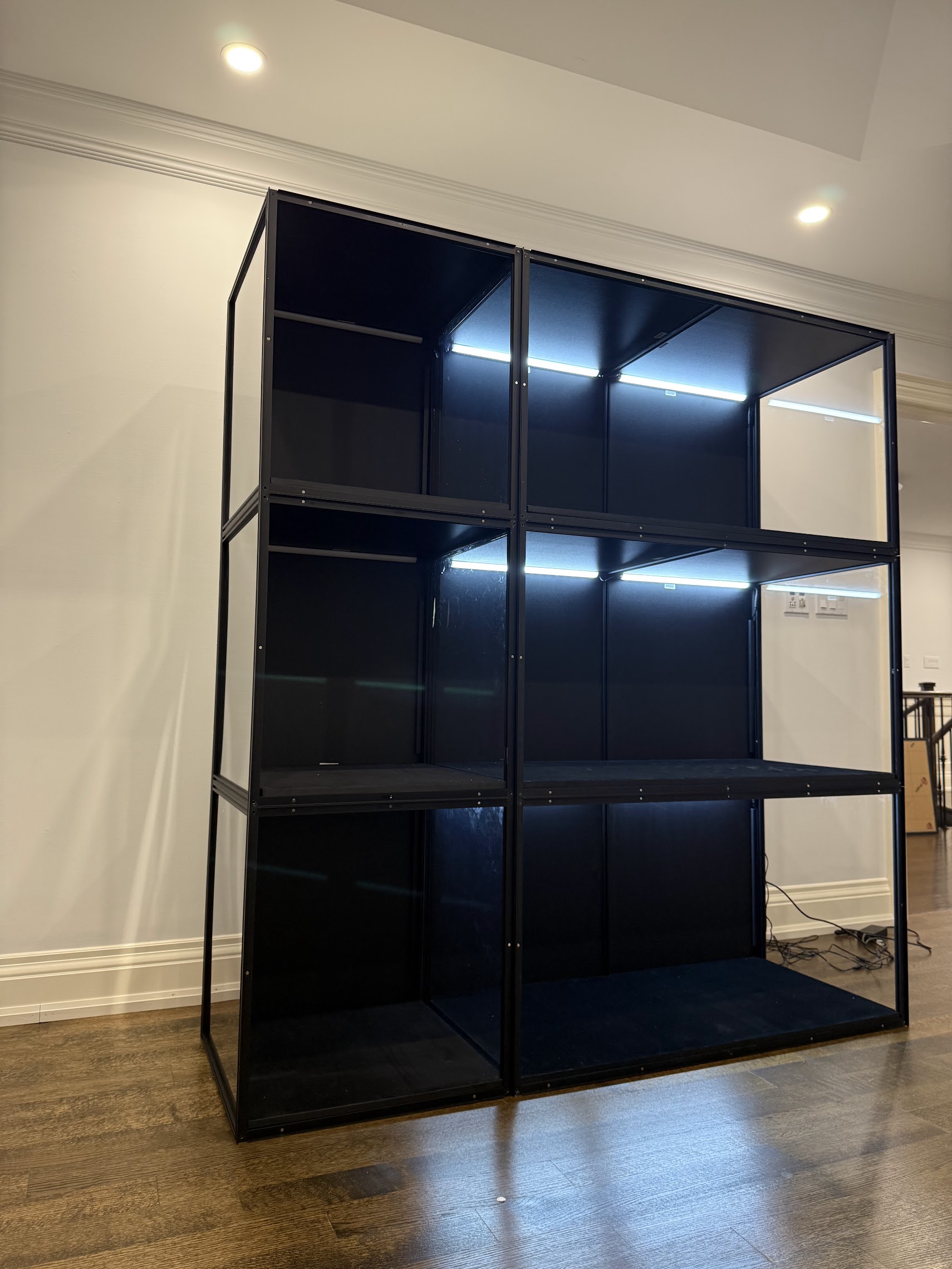 Black Metal Glass Shelving Unit With LED Assembly