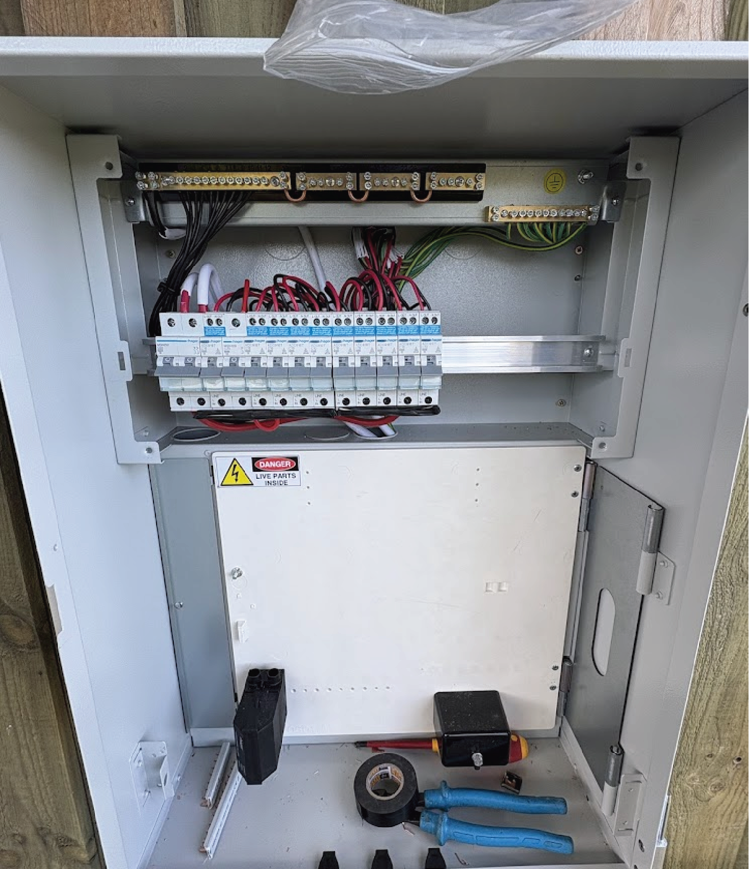 5 Signs Your Melbourne Home Needs a Switchboard Upgrade