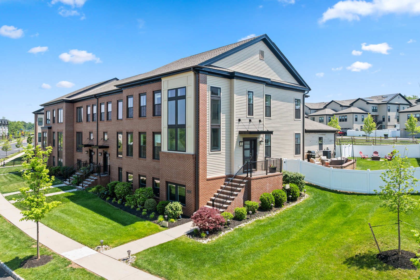 Luxury Condo in Skillman