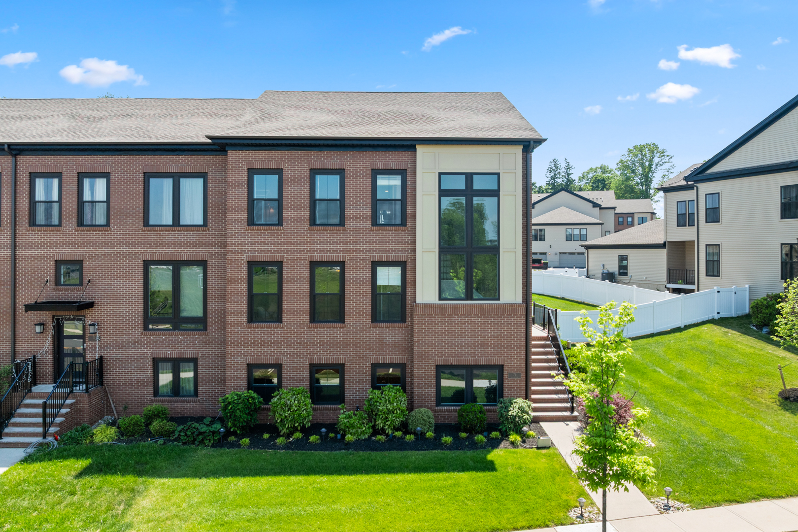 Luxury Condo in Skillman