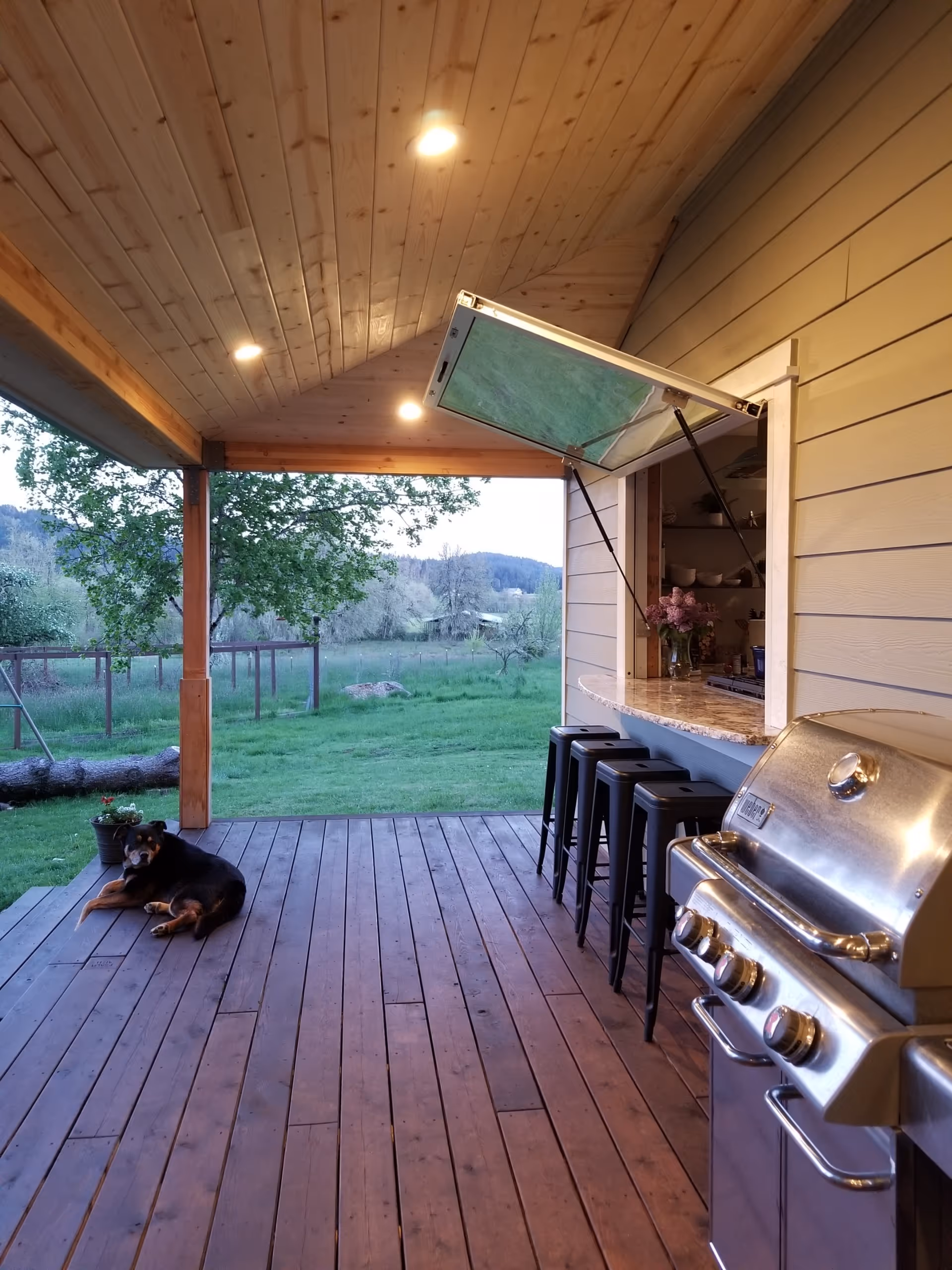 Cedar deck and cover in Eugene Oregon