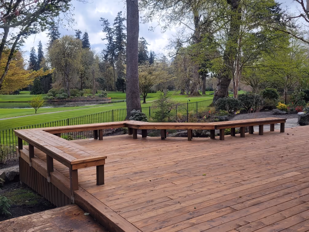 Cedar deck with bench built in Eugene Oregon