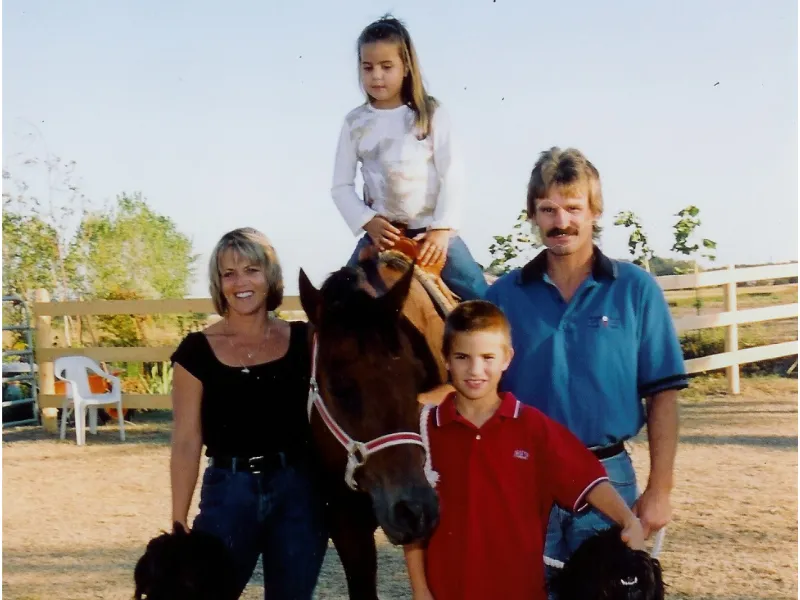 Tara, her family, and her horse
