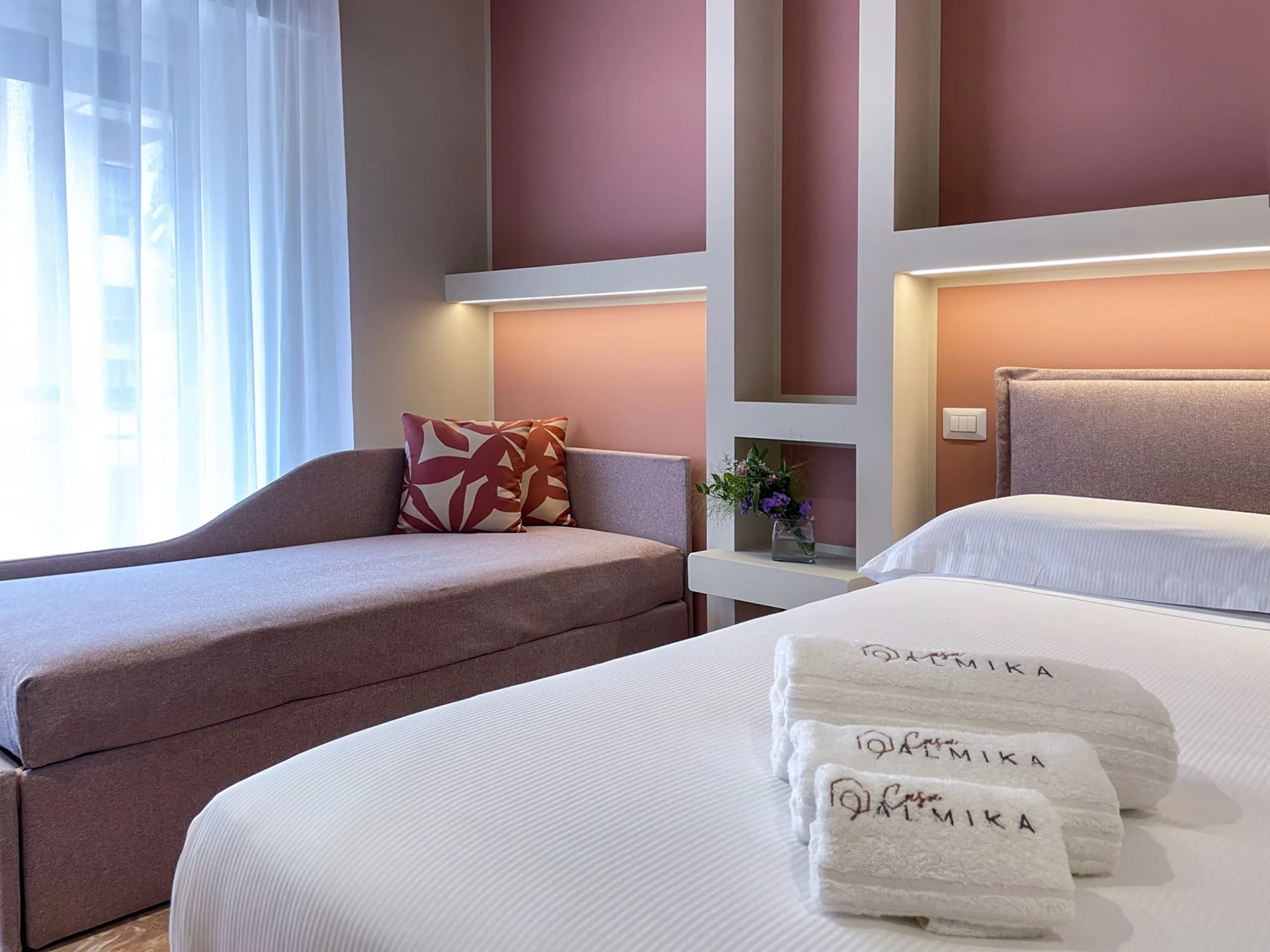 Hotel Room Slider Image Block