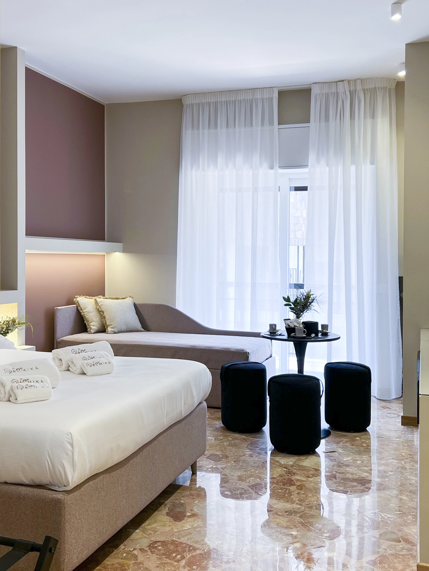 Hotel Room Slider Image Block