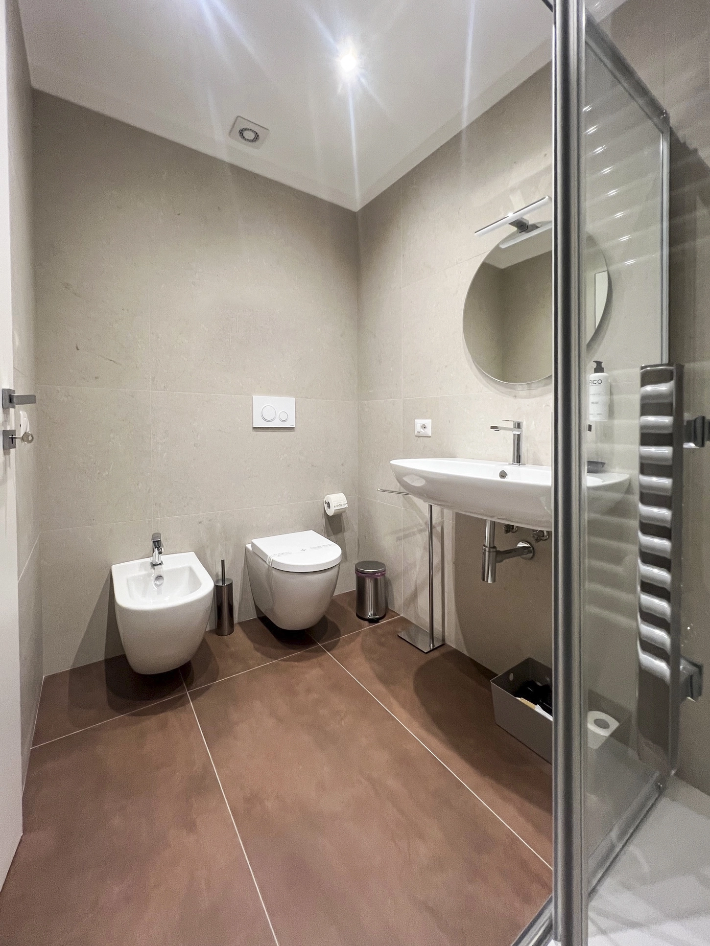 Hotel Room Slider Image Block