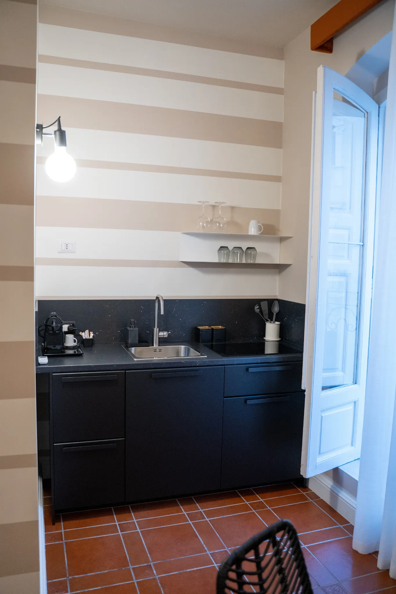 Hotel Room Slider Image Block