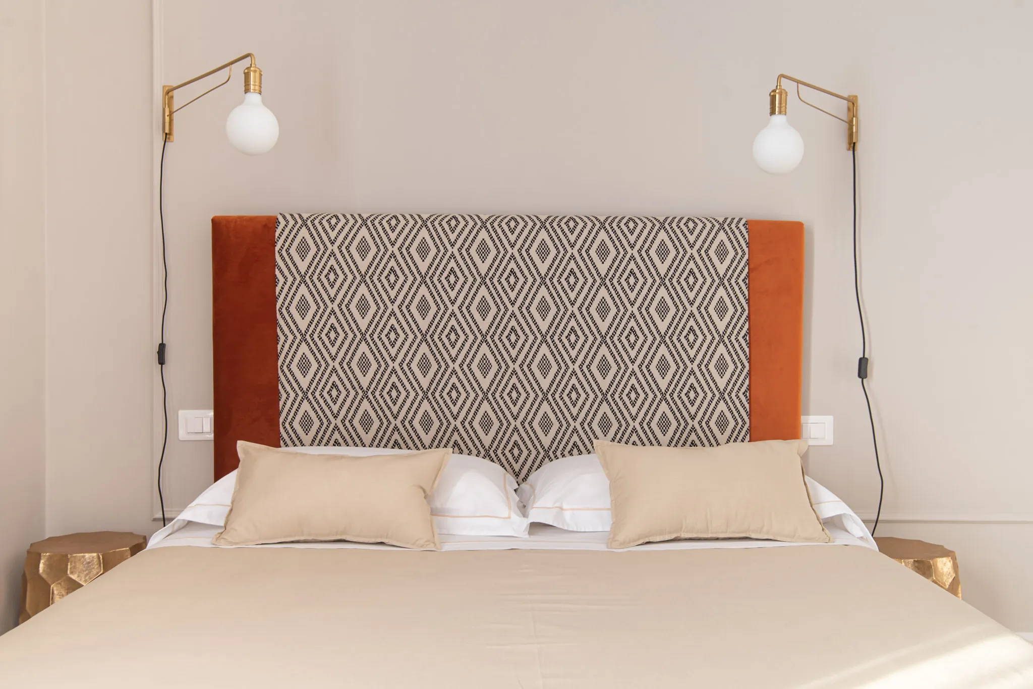 Hotel Room Slider Image Block