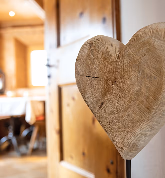 Gesund-Zeit Retreat Hotelzimmer Eingang im Engadin, 02.-05.07.2026