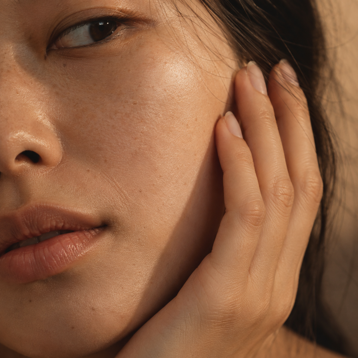 Mira photographic mood concept: Natural skin