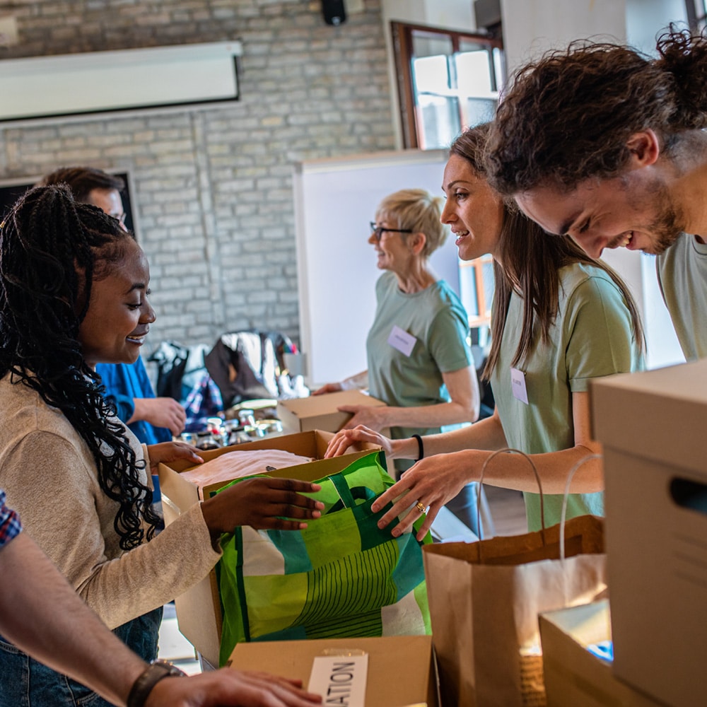Top 34 Fall Fundraising Ideas for Nonprofits (2026)
