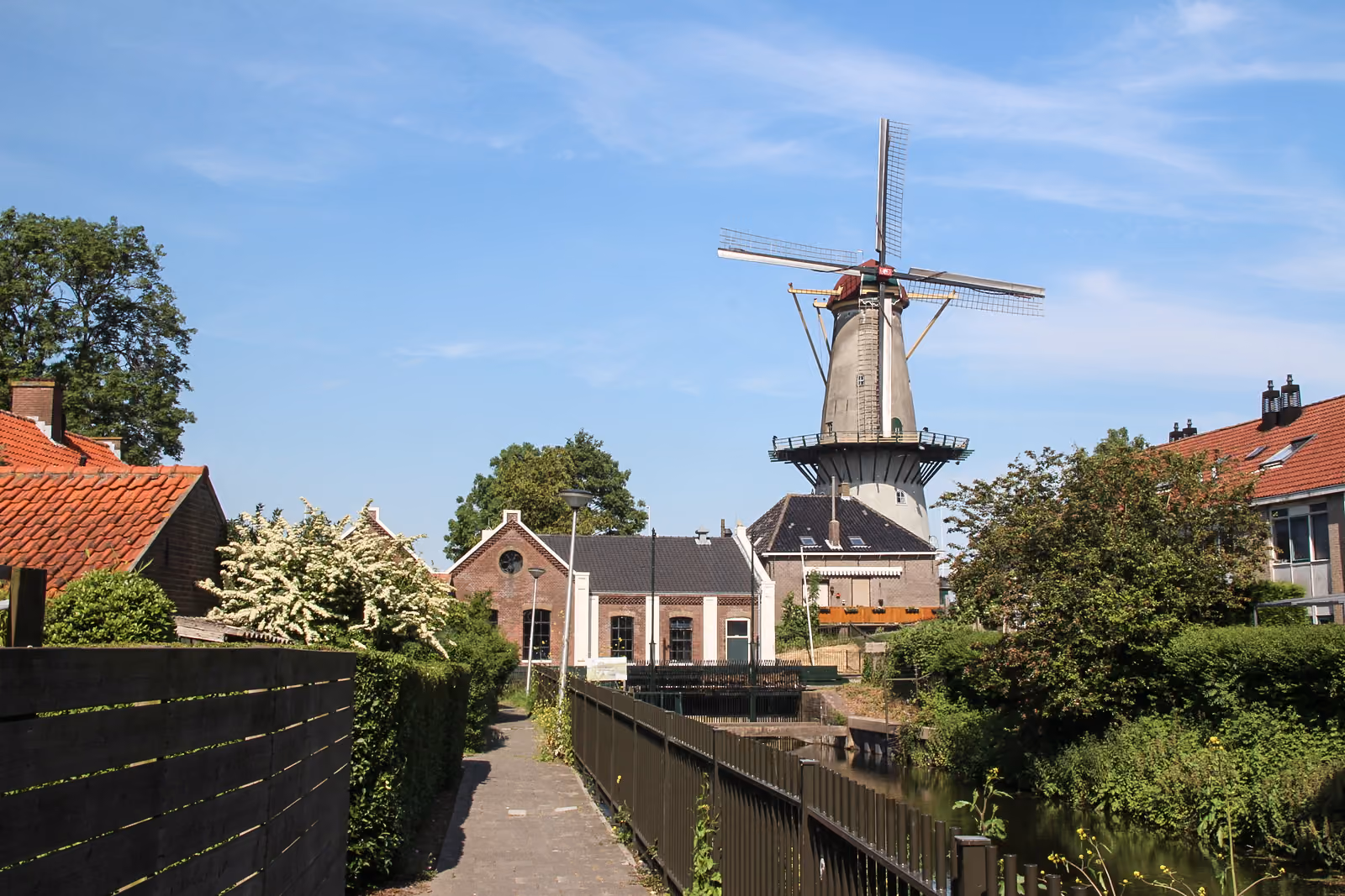 Woonwijk in Spijkenisse