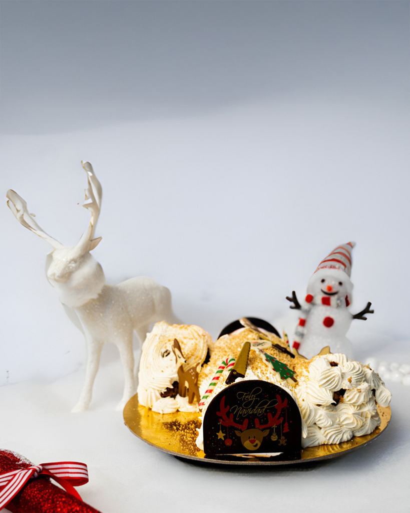 Skqutz logo with stylized tree and lettering.