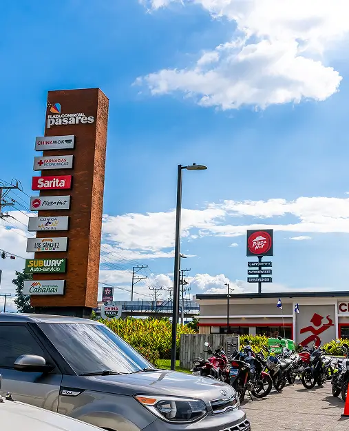 PLAZA COMERCIAL PASARES