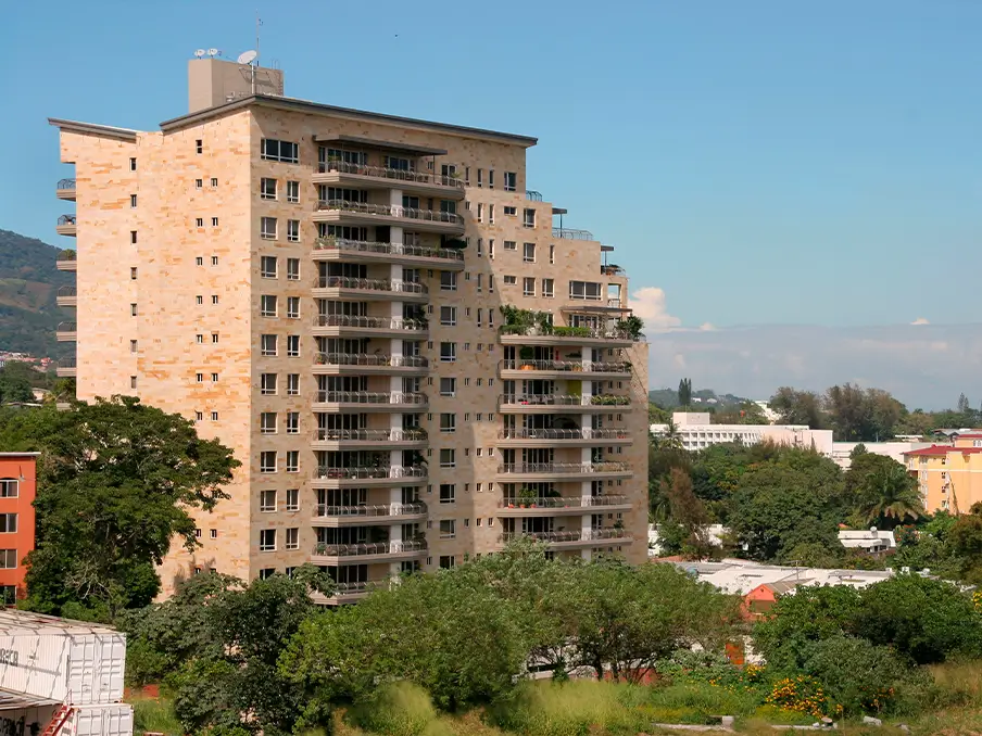 515 AVENIDA LA CAPILLA