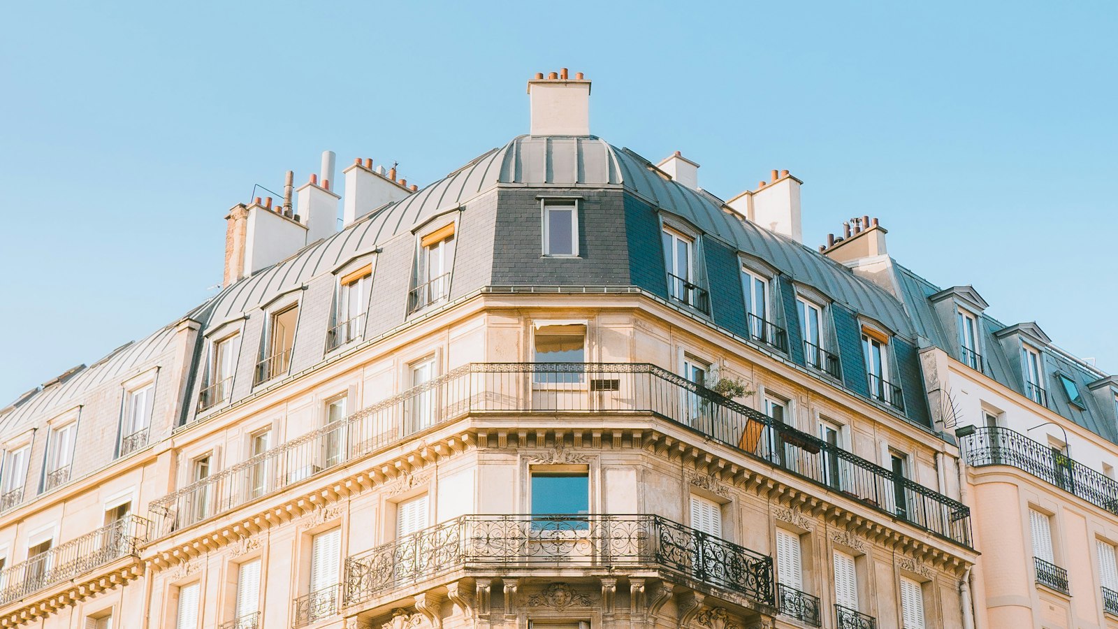 Immeuble d'habitation avec logements mis en location
