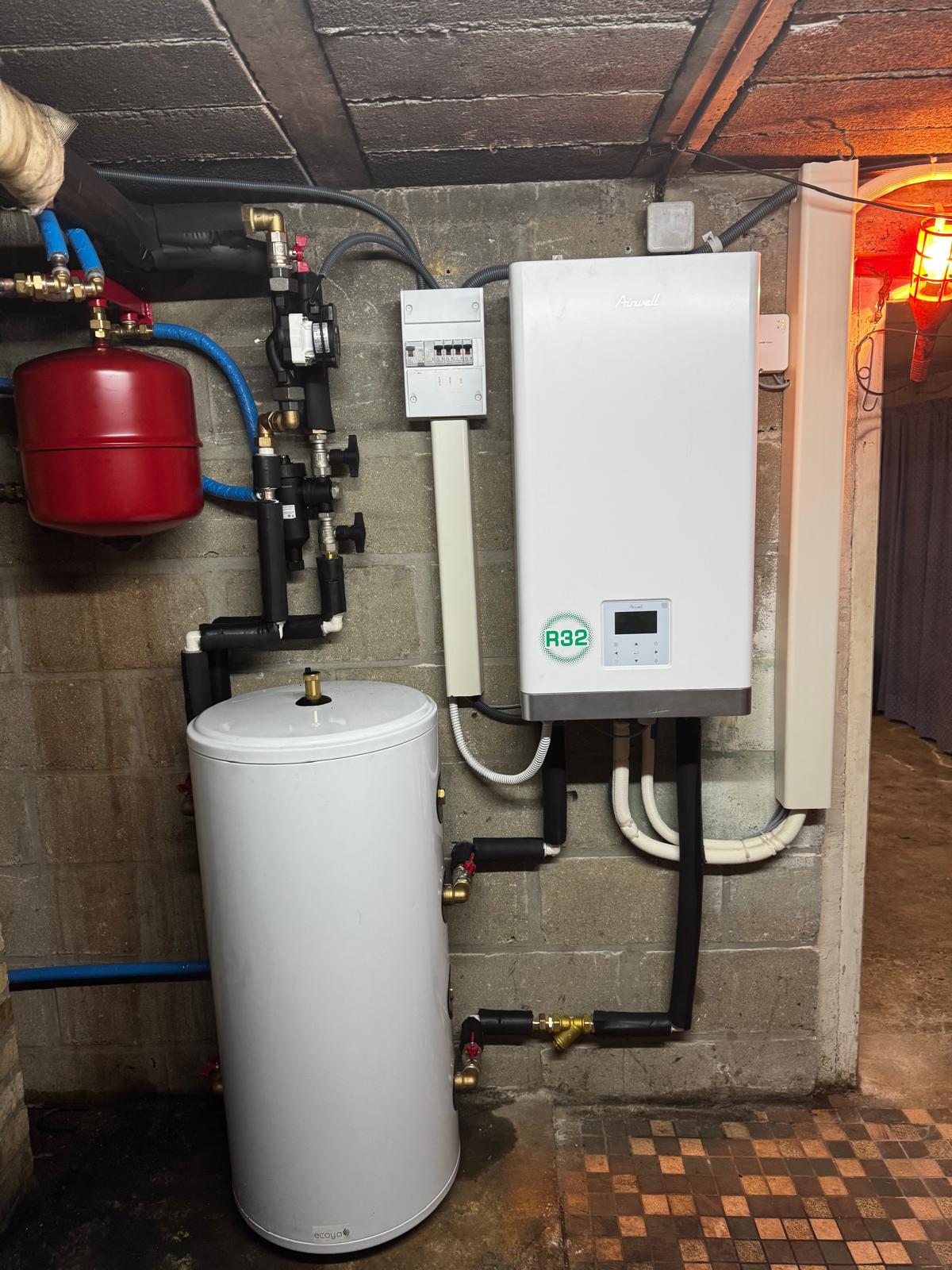 Pompe à chaleur air-eau Airwell 14 kW à Moyenneville (60190)