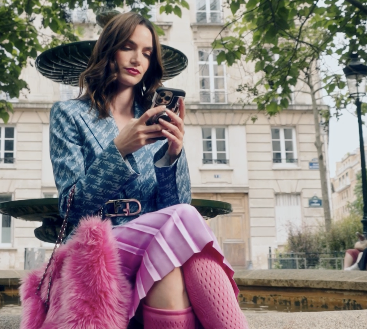 VESTIAIRE COLLECTIVE × EMILY IN PARIS