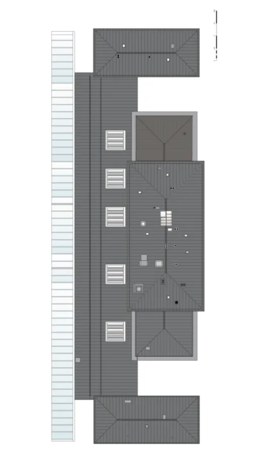  Technischer Dachplan mit Darstellung der Dachstruktur inklusive Neigungen, Entwässerungselementen und Materialien zur präzisen Planung von Dachsanierungen.