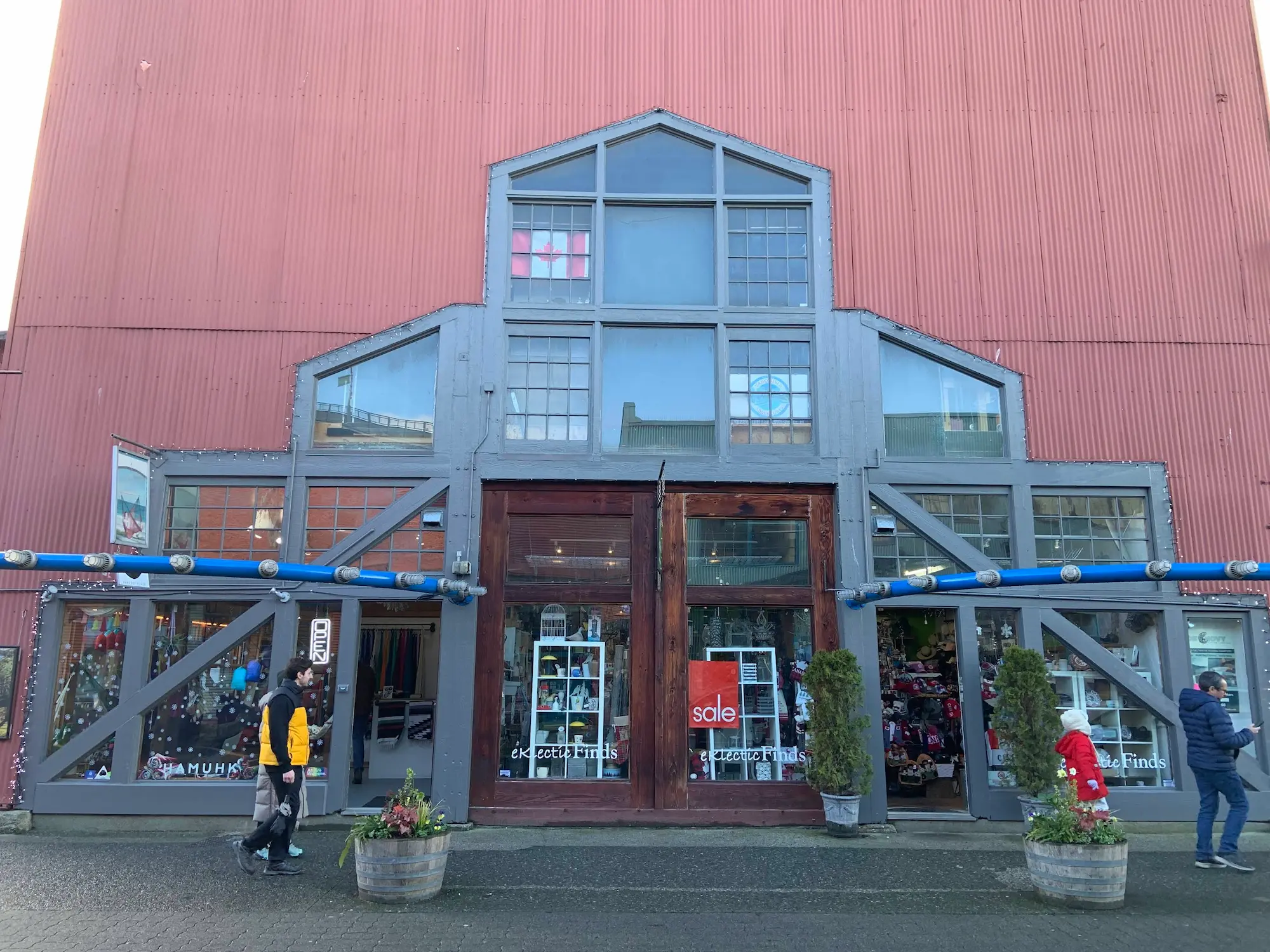 Eklectic Finds Home & Garden