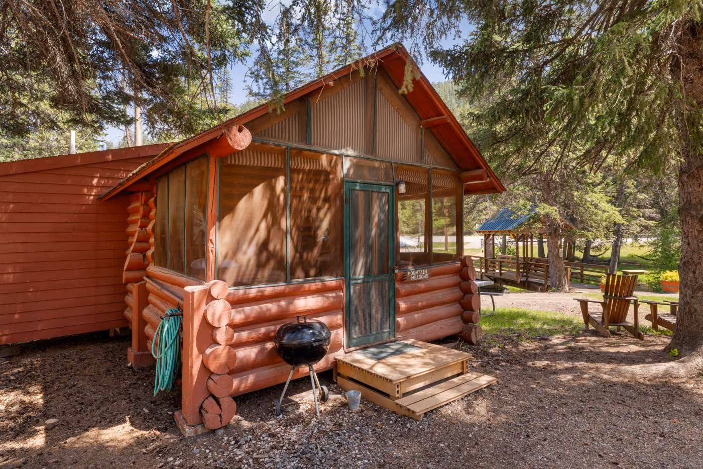Rustic 4-Person Spearfish Canyon Cabin Exterior