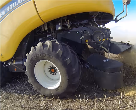 EMAR Chaff Deck on New Holland Combine