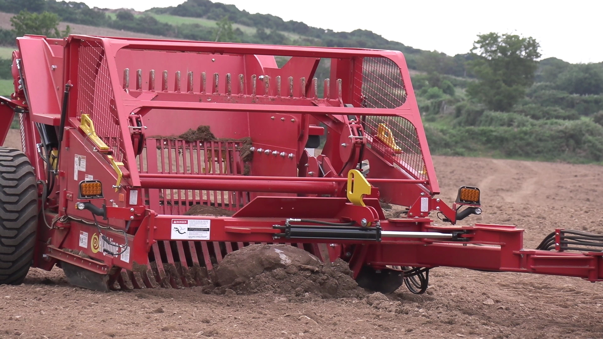 NT60E Rock Picker