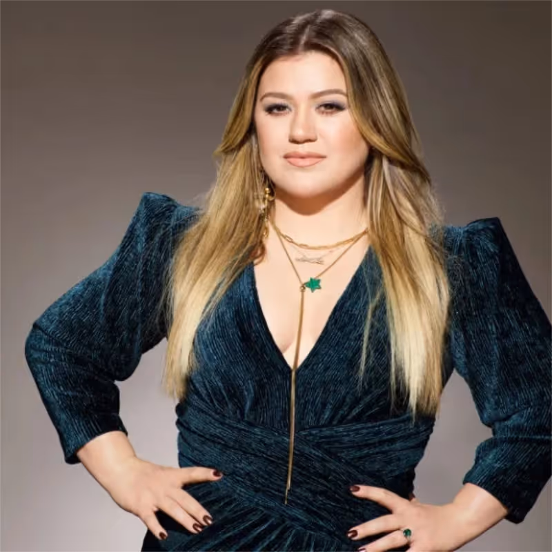 Kelly Clarkson, Artist with MCF Fund.
