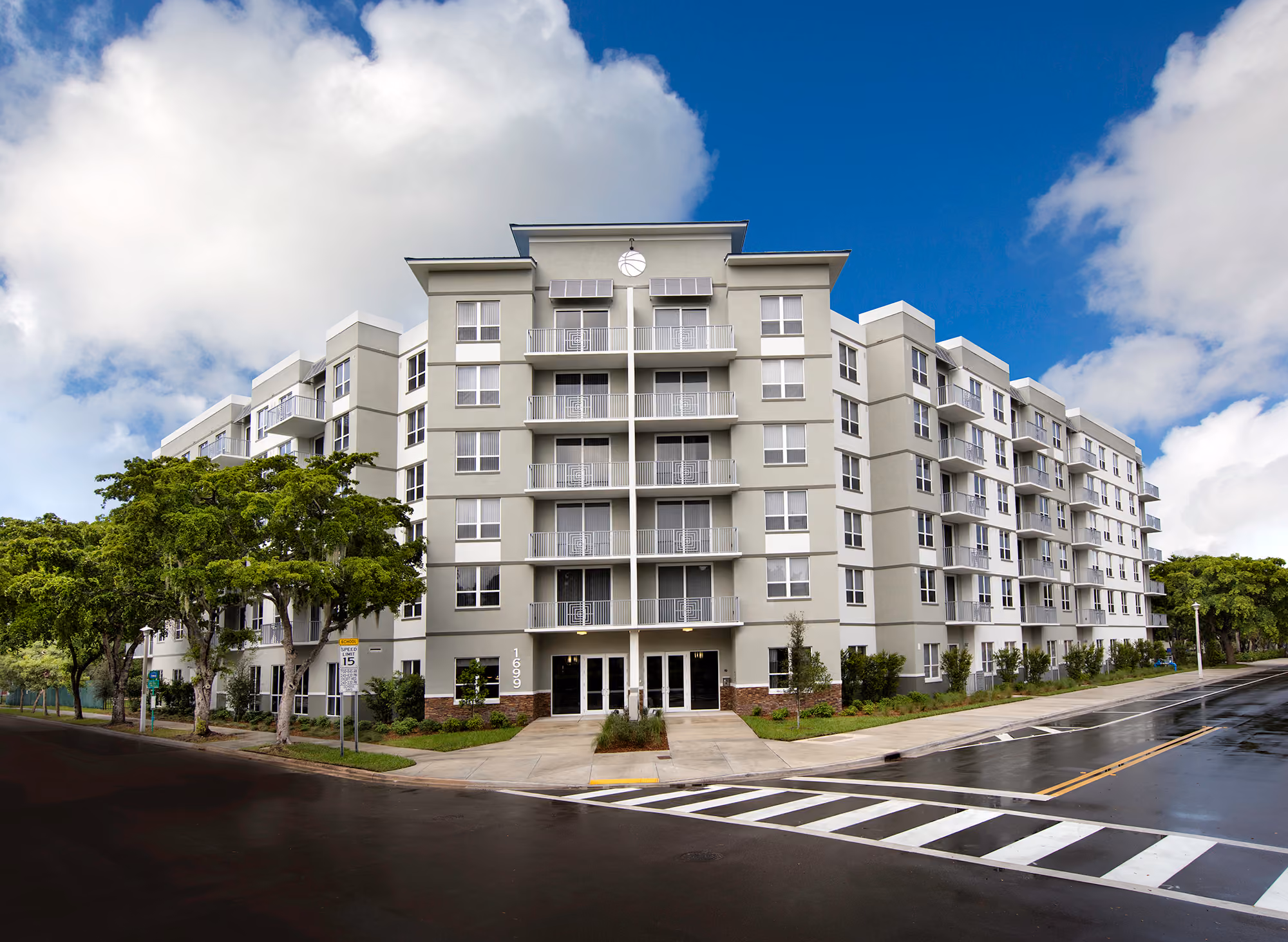 Business Journal Honors Courtside Apartments