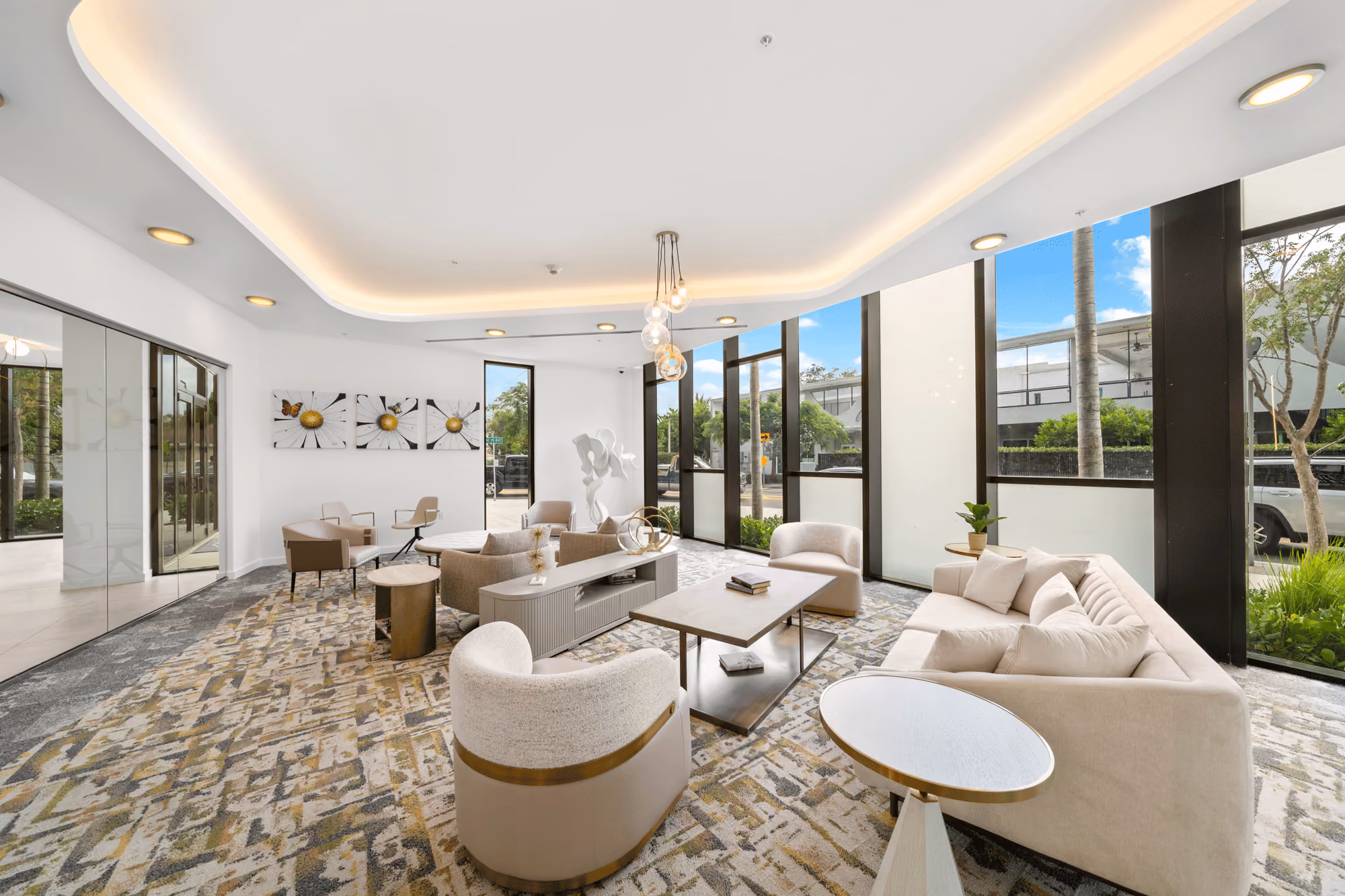 Oasis at Aventura amenity area