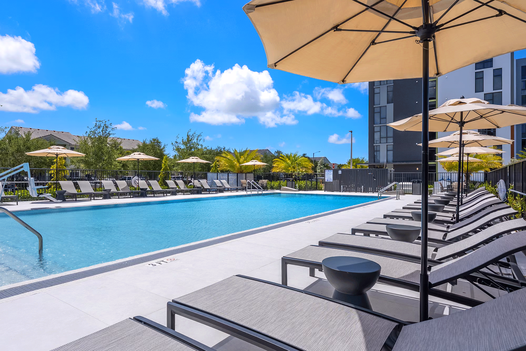 Naranja Grand amenity area
