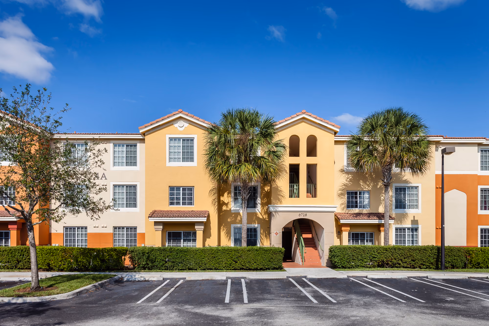 Palm Park Apartments