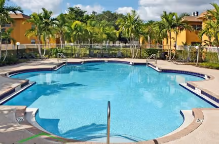 Emerald Palms Apartments