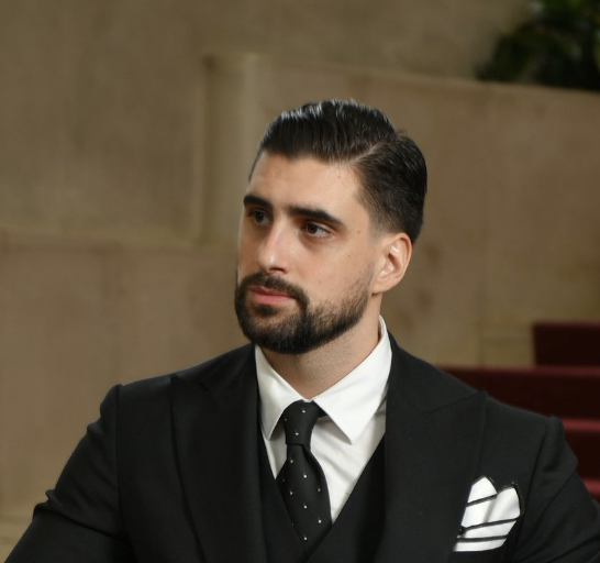 image of successful businesses [headshot]