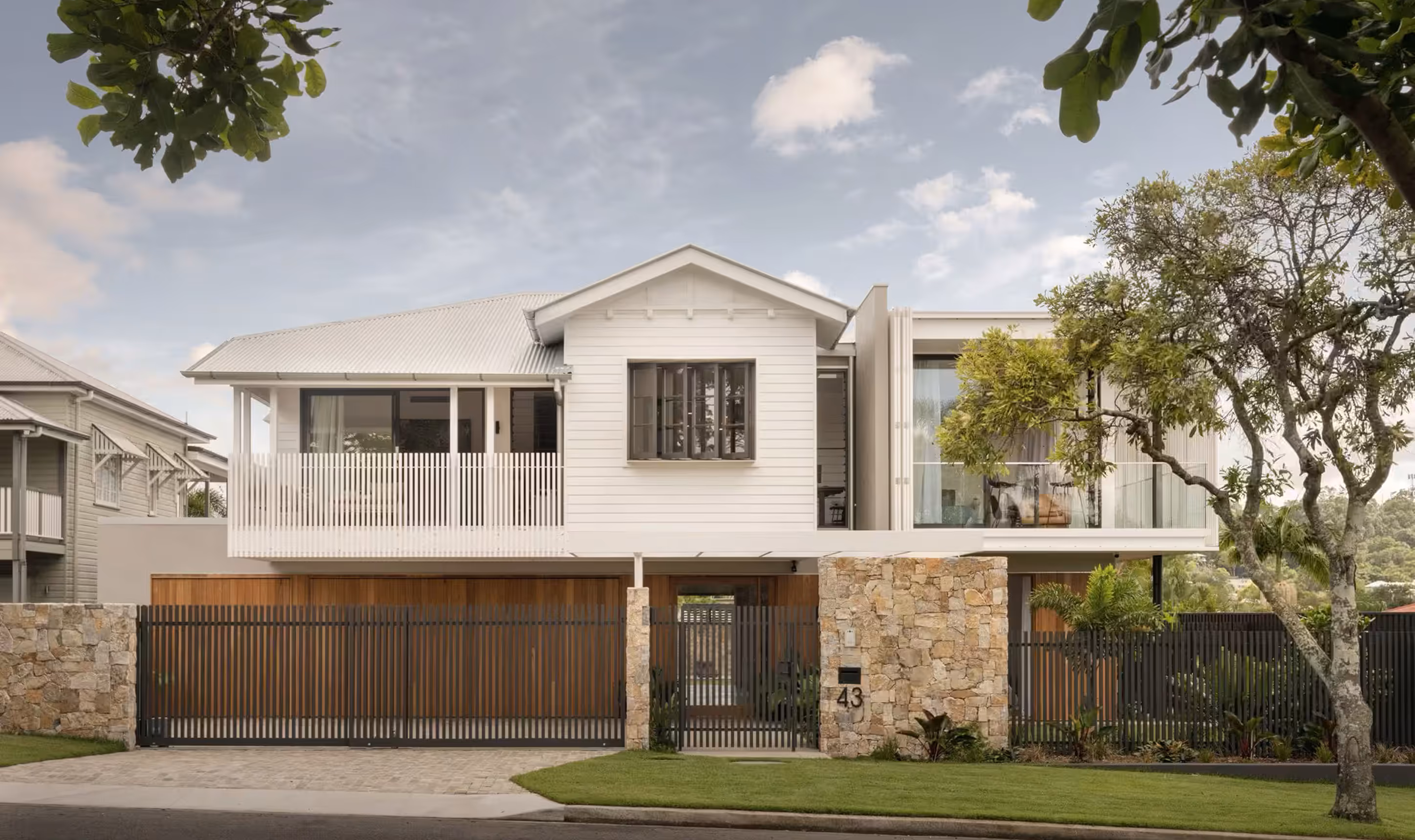 Ready for immediate move-in, this high-spec four-bedroom home in Garsington offers a seamless blend of turnkey luxury and energy efficiency. The property features a contemporary kitchen with high-end appliances, three modern bathrooms, and future-ready essentials like FTTP broadband and an EV charging point.