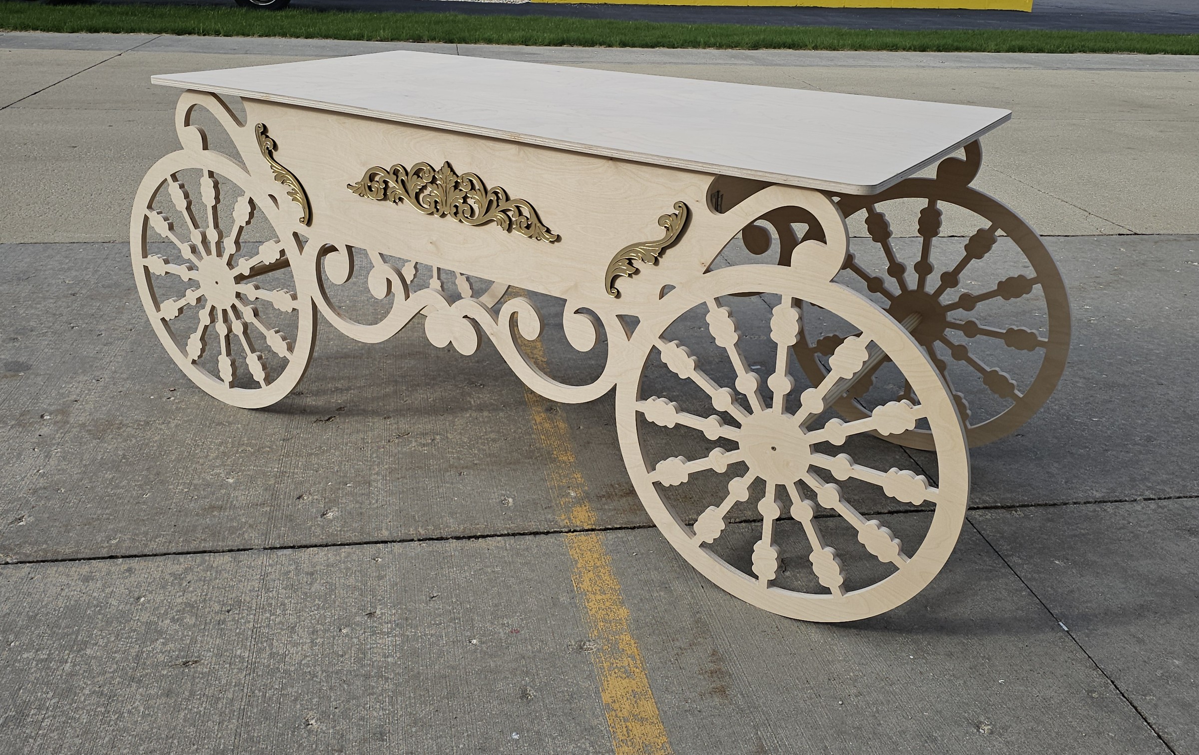 Cinderella-style Table