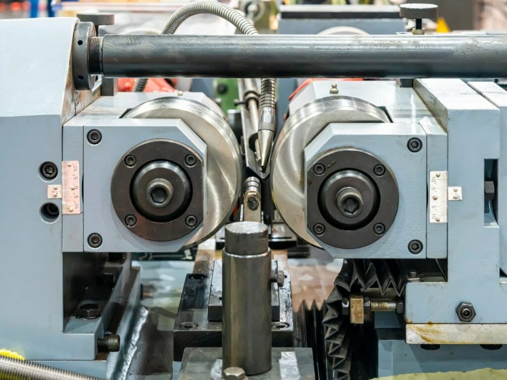 two thread rolling die for wire automation