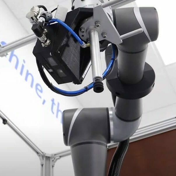 vision camera robot arm