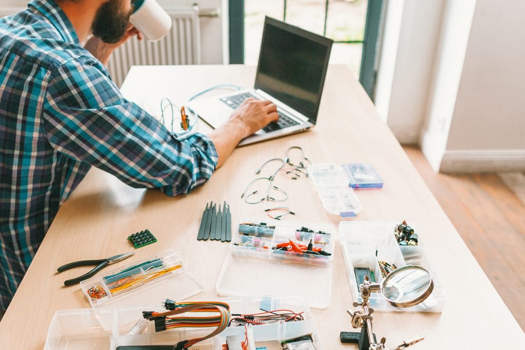 Image depicting a test engineer doing hardware analysis