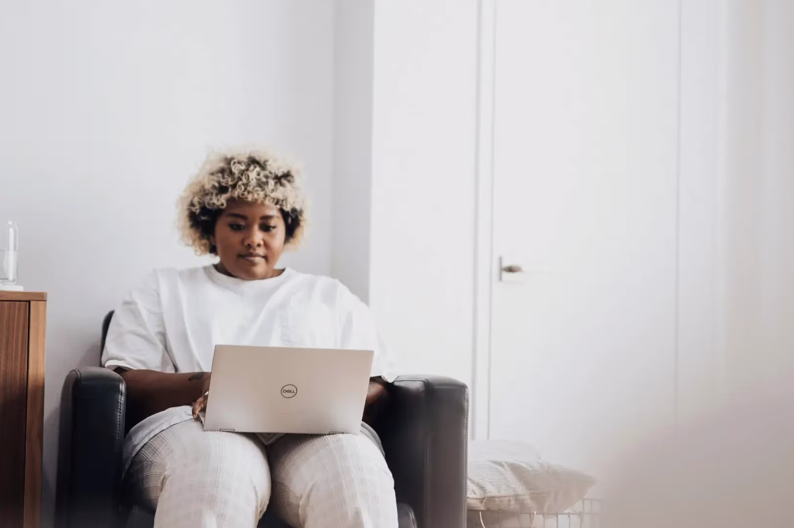 Zarządzanie zasobami cyfrowymi w 2025 roku: jak nowoczesne rozwiązania DAM transformują przedsiębiorstwa