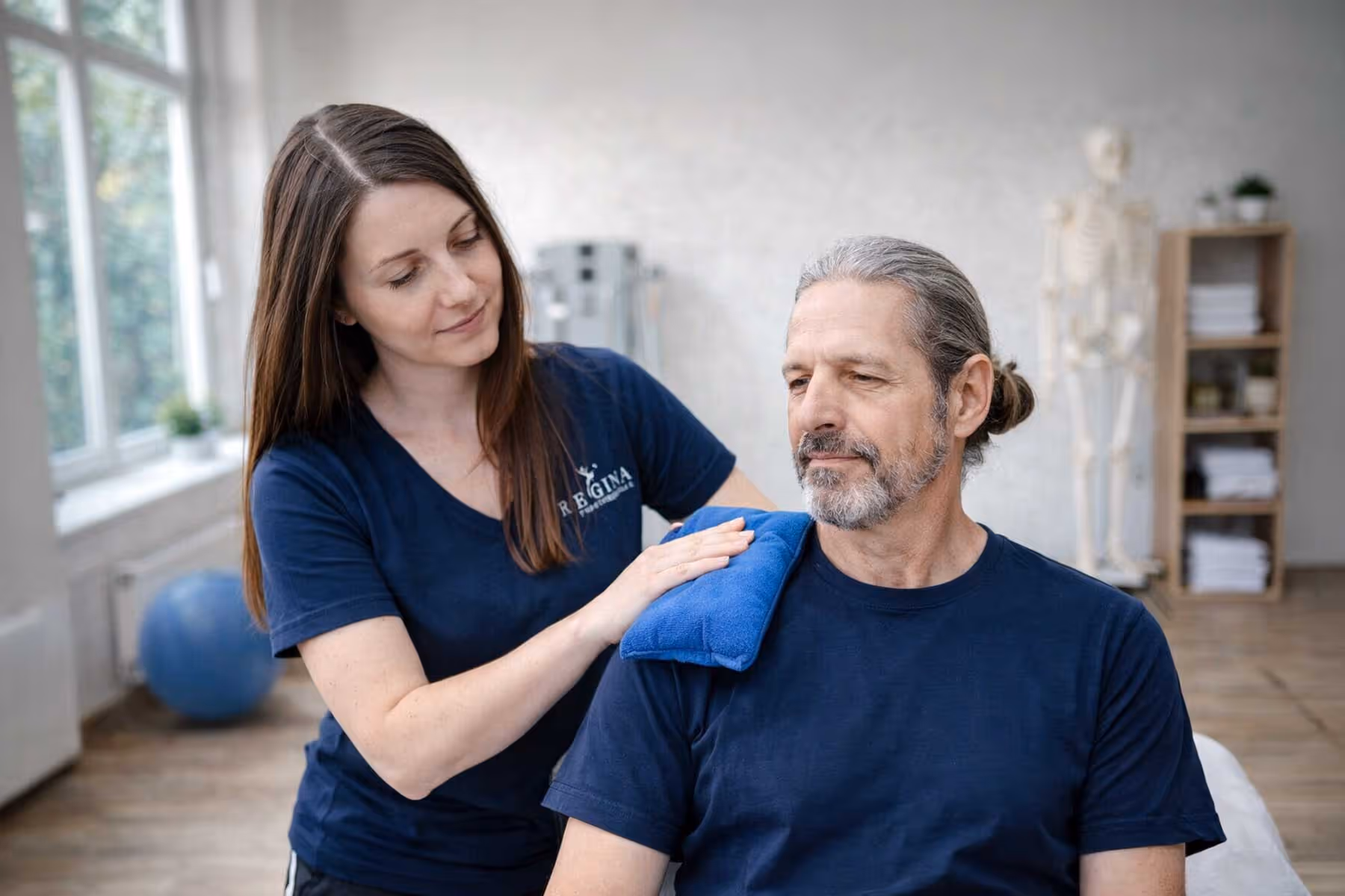 Kältetherapie Eispack Physiotherapie in der Physiotherapie Pfitzner Düsseldorf