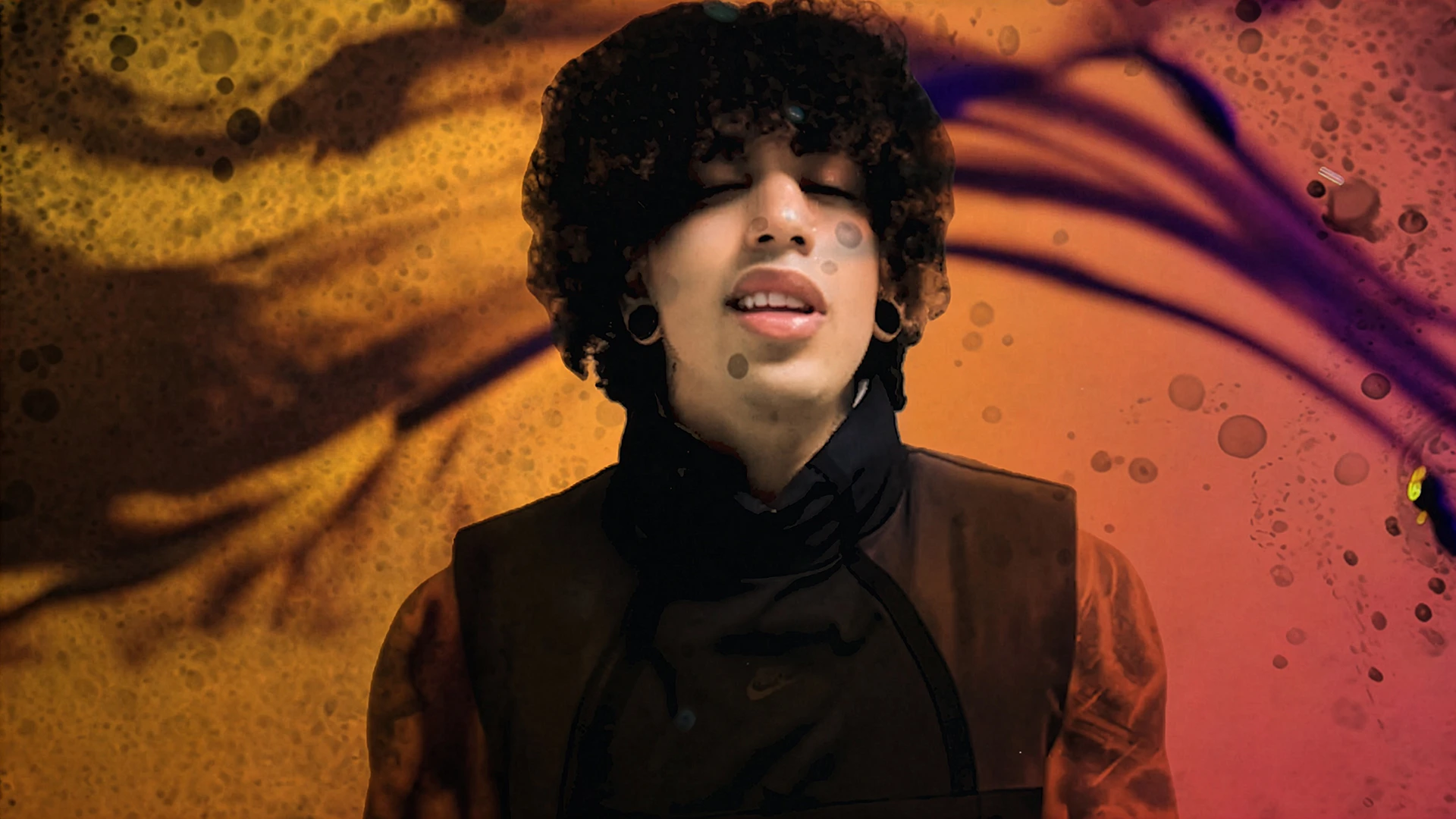 Videoclip para Micro TDH y Nach 'Corazón', 2025