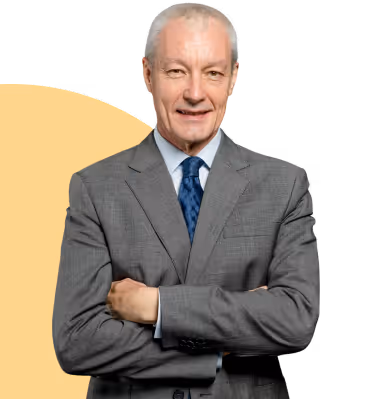 B2B business services professionals in a modern office — Experience Ventures business services M&A advisory