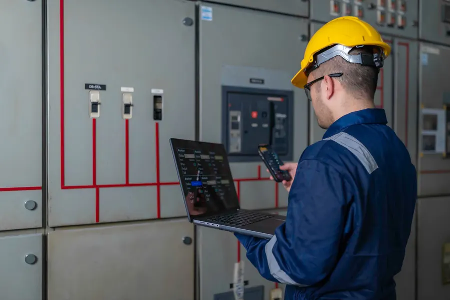 Controls & Instrumentation Technician (hybrid electrical + digital)