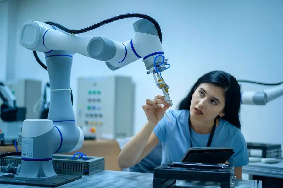 Automation Maintenance Technician (DC/FC with robotics/conveyors)