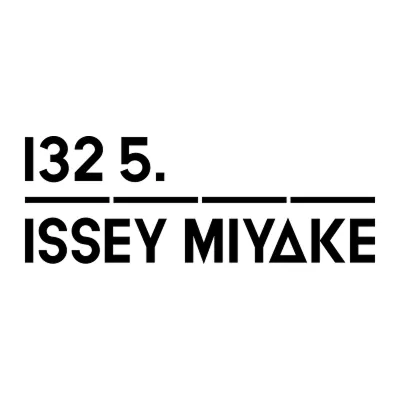 132 5. ISSEY MIYAKE