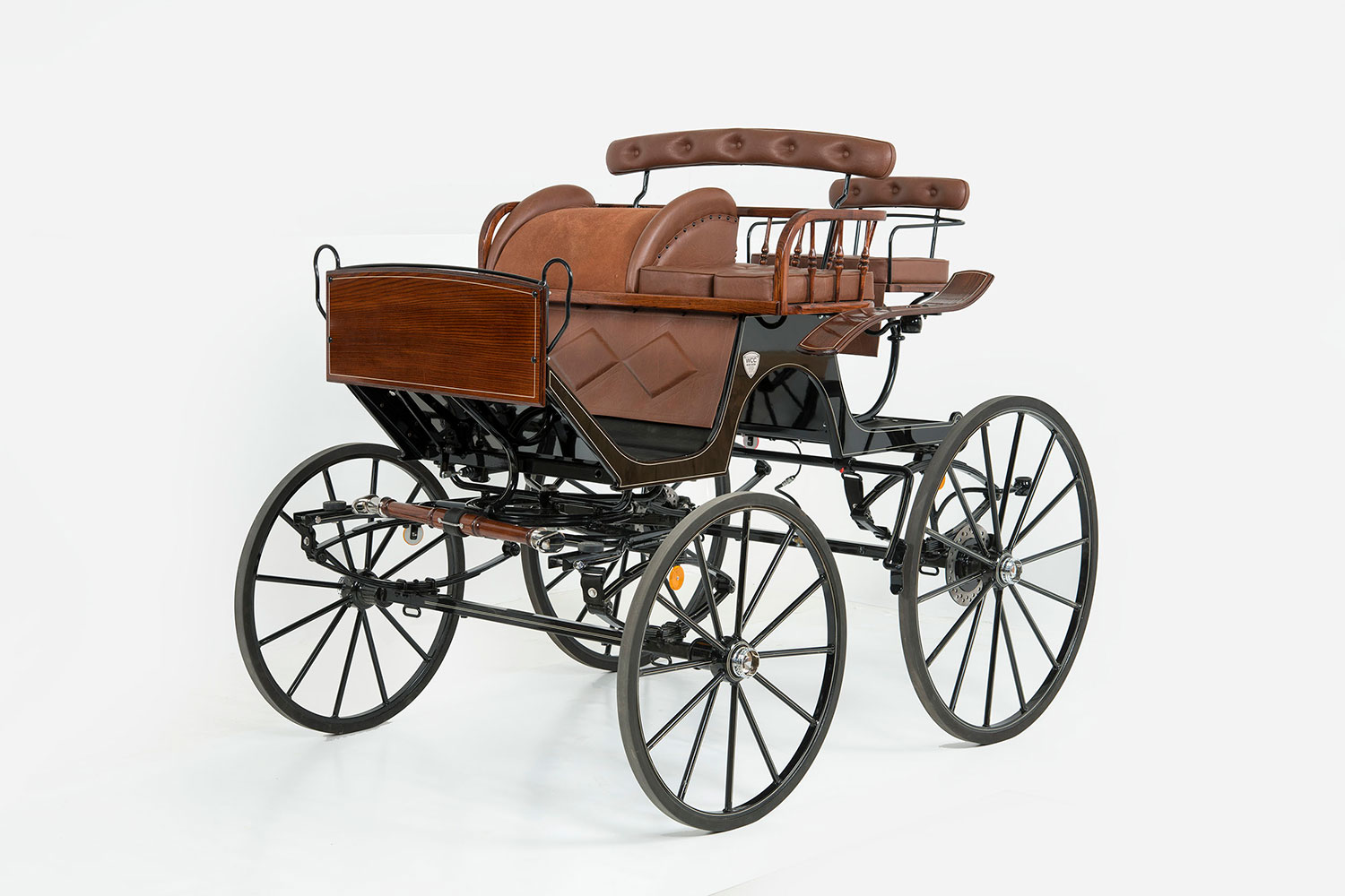 Deluxe Spindle Seat Horse Carriage